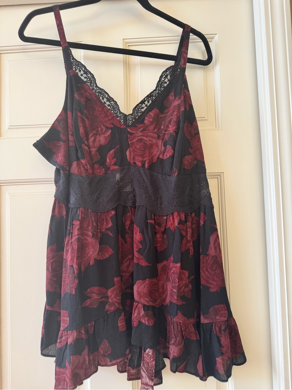 Black & Burgundy Floral Lace-Trim Top